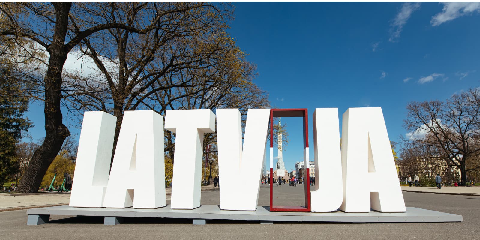Latvia’s President Puts Golden Visa Options on Ice
