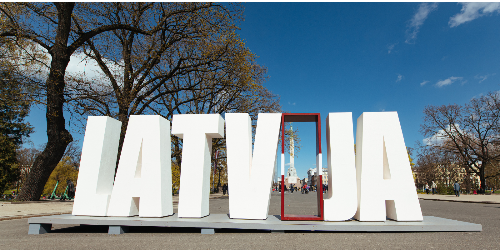 Latvia’s President Puts Golden Visa Options on Ice
